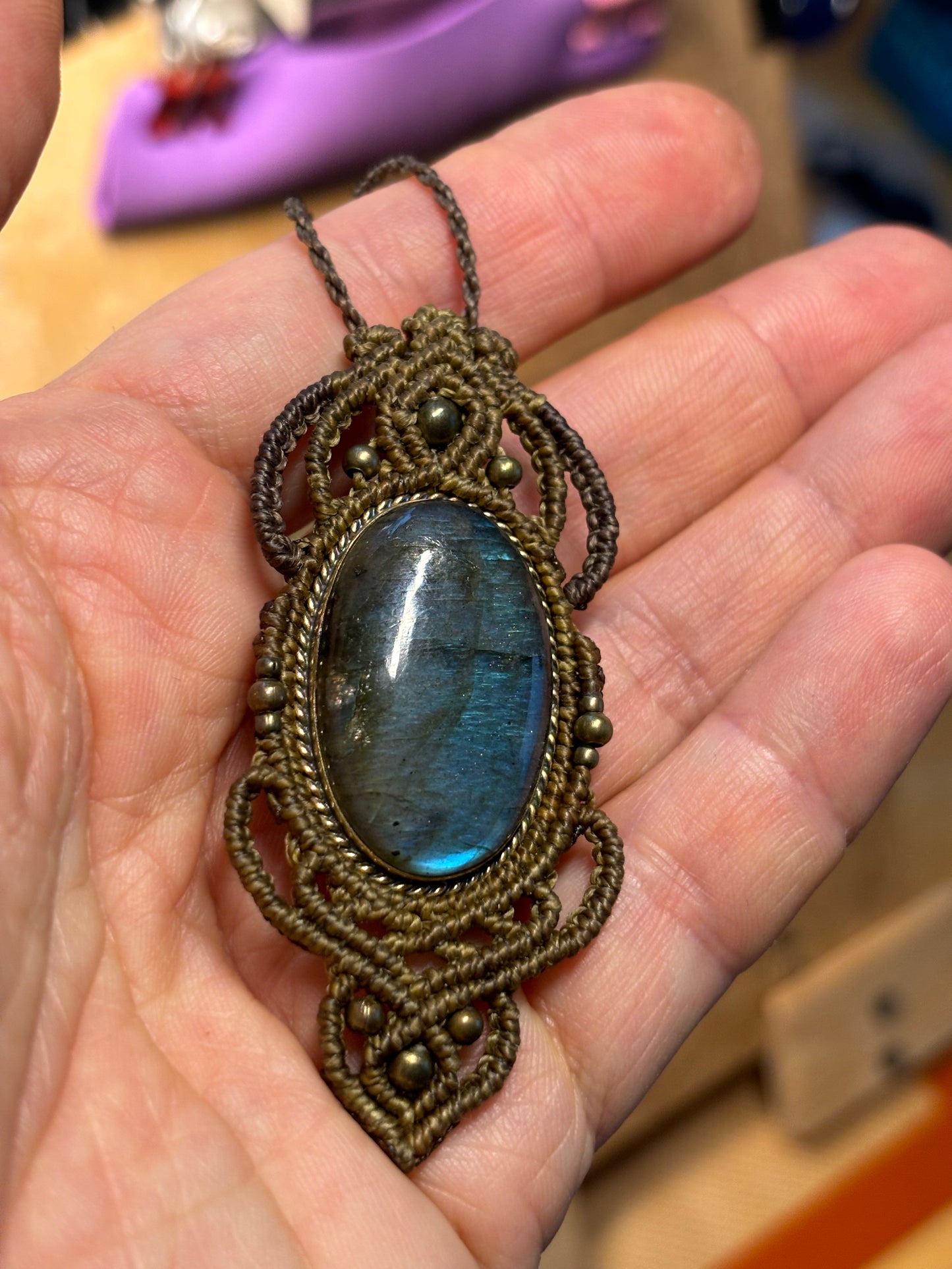 Collier pendentif labradorite reflets bleus magnifiques !
