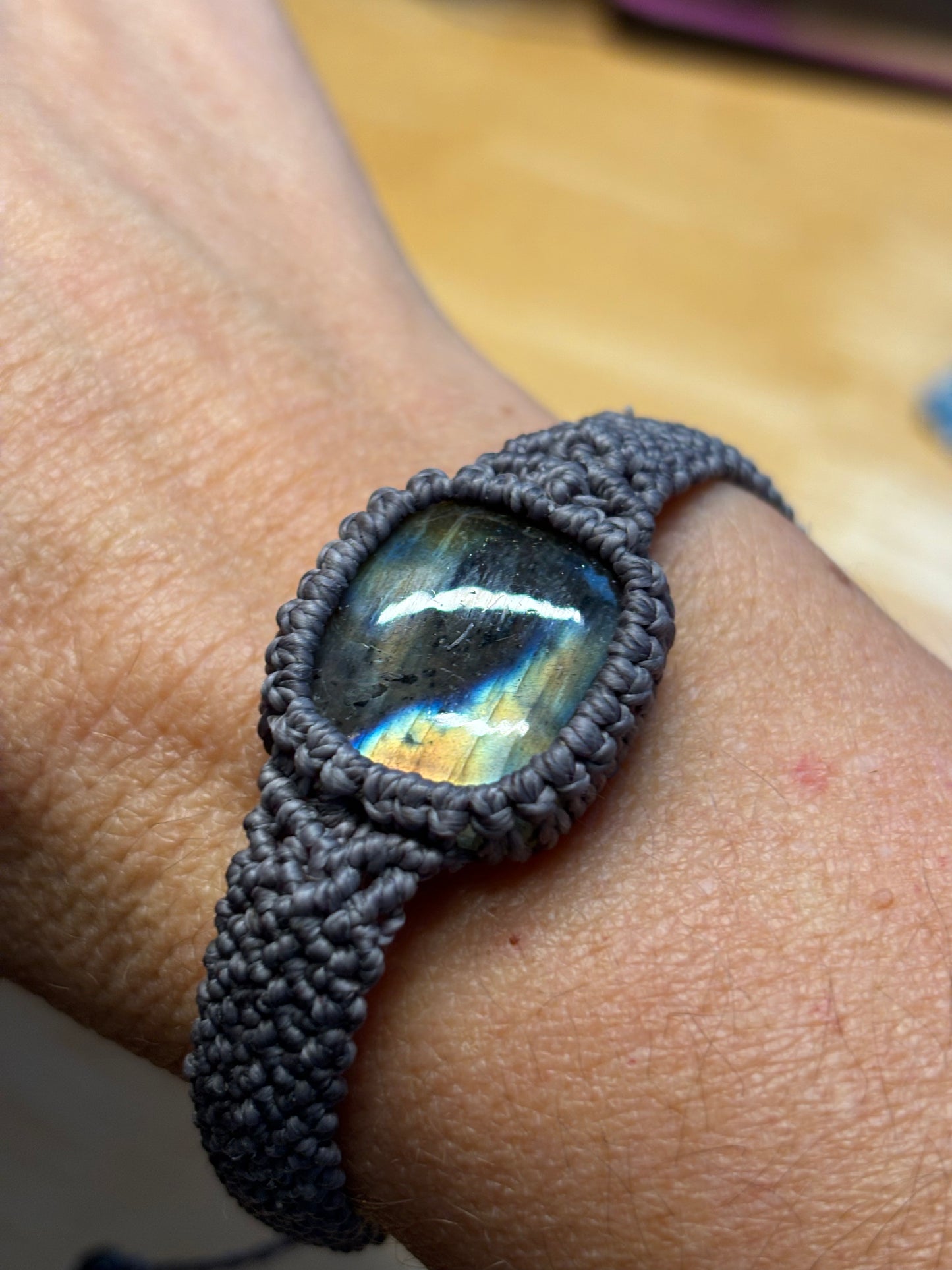 Bracelet-1 labradorite unisex